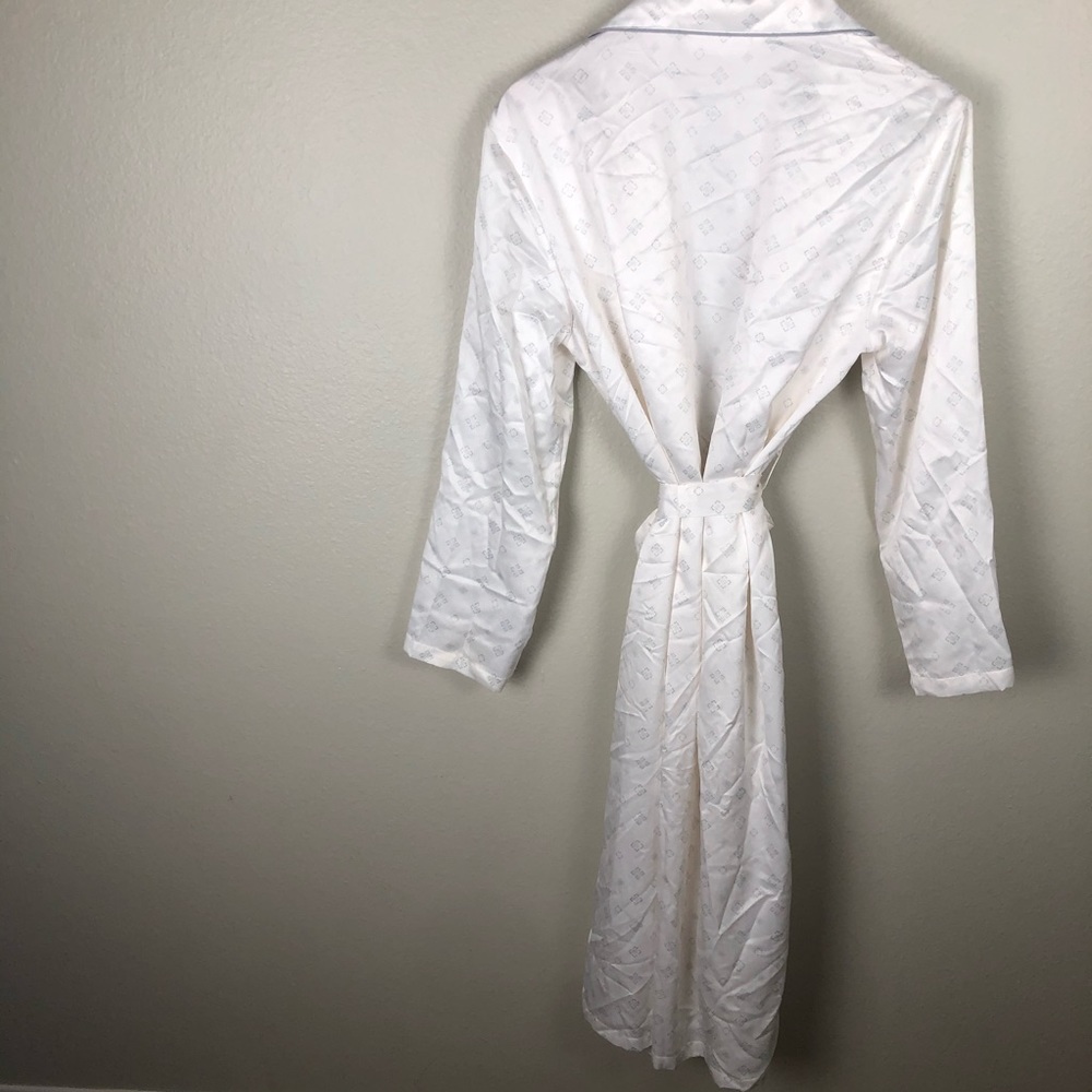 Rachel Parcell - Satin Robe - Picture 8 of 13